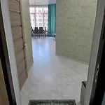 затишна сучасна Apartament